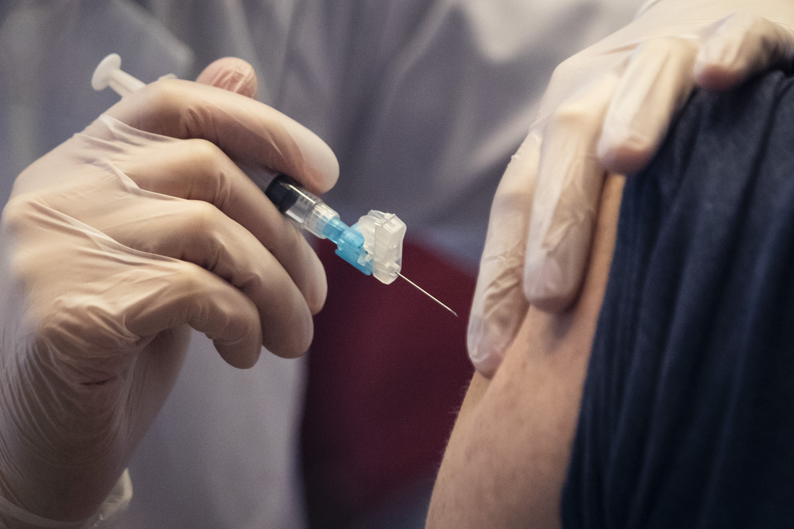 Free COVID-19 vaccines could be a thing of the past as federal program is set to expire early - Vimarsana News