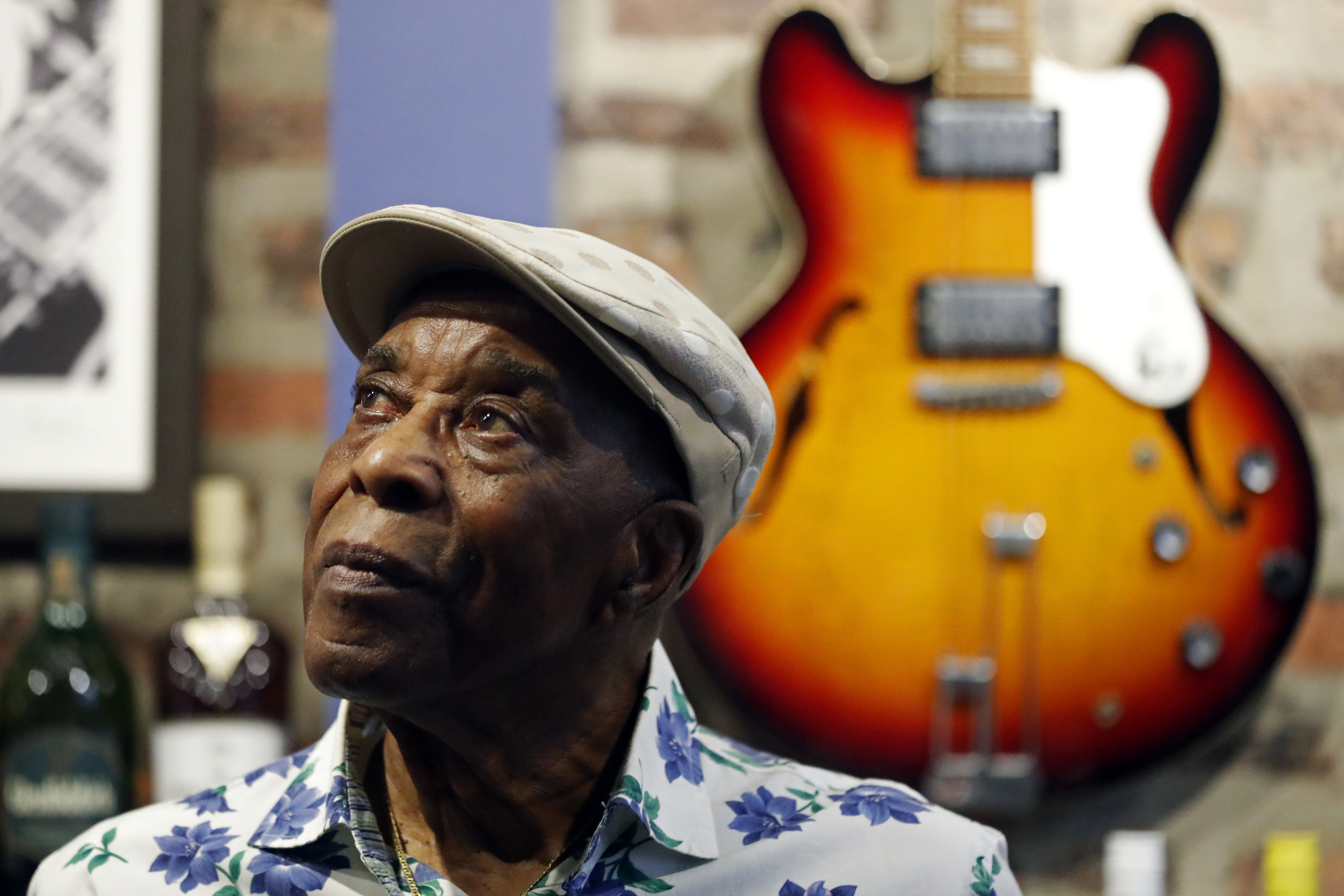 Buddy Guy's influence on Chicago blues music, from Legends to Blues Fest - Vimarsana News