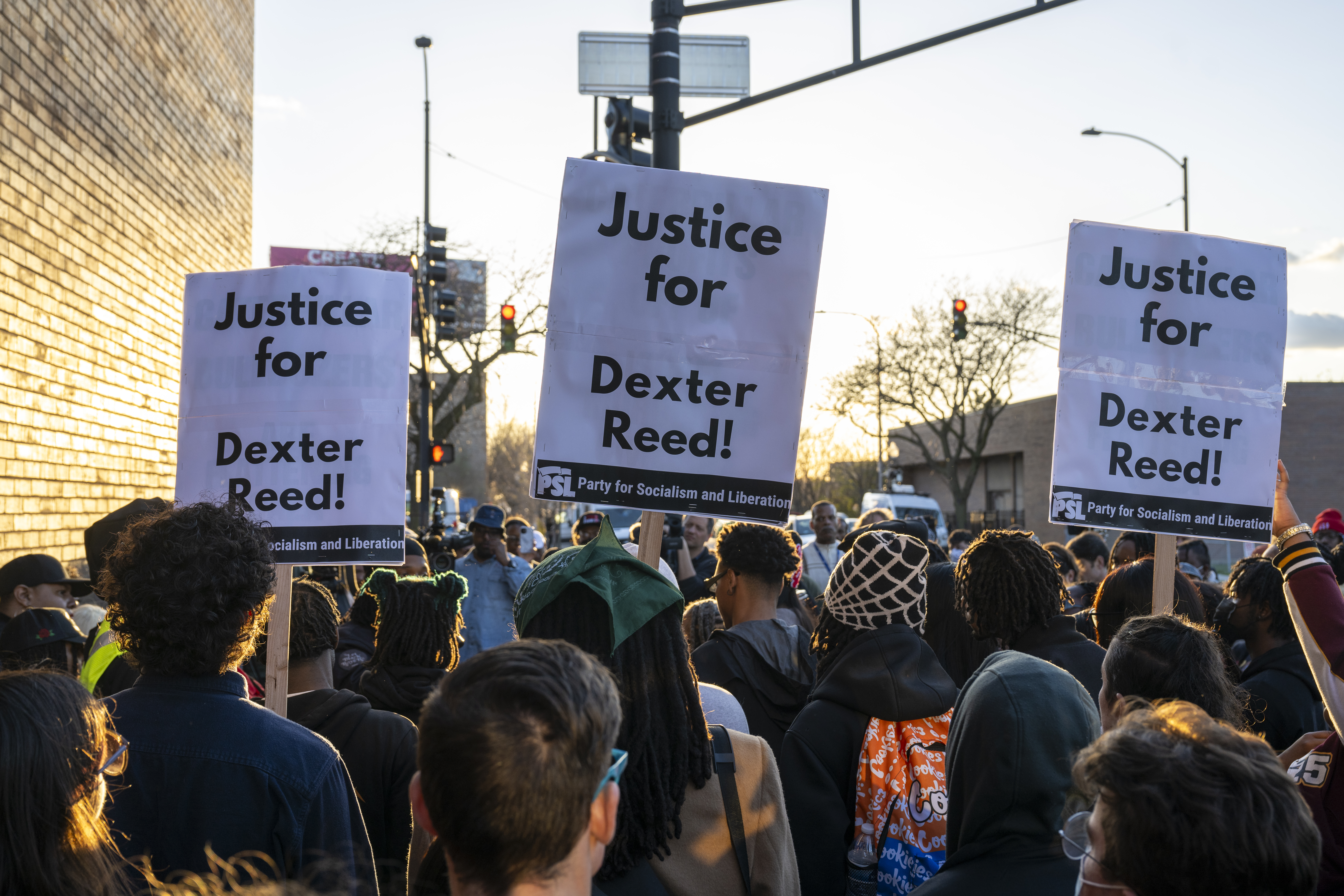 Dexter Reed shooting: Chicago man killed by cops had earlier pulled a knife on his uncle, who shot him - Vimarsana News