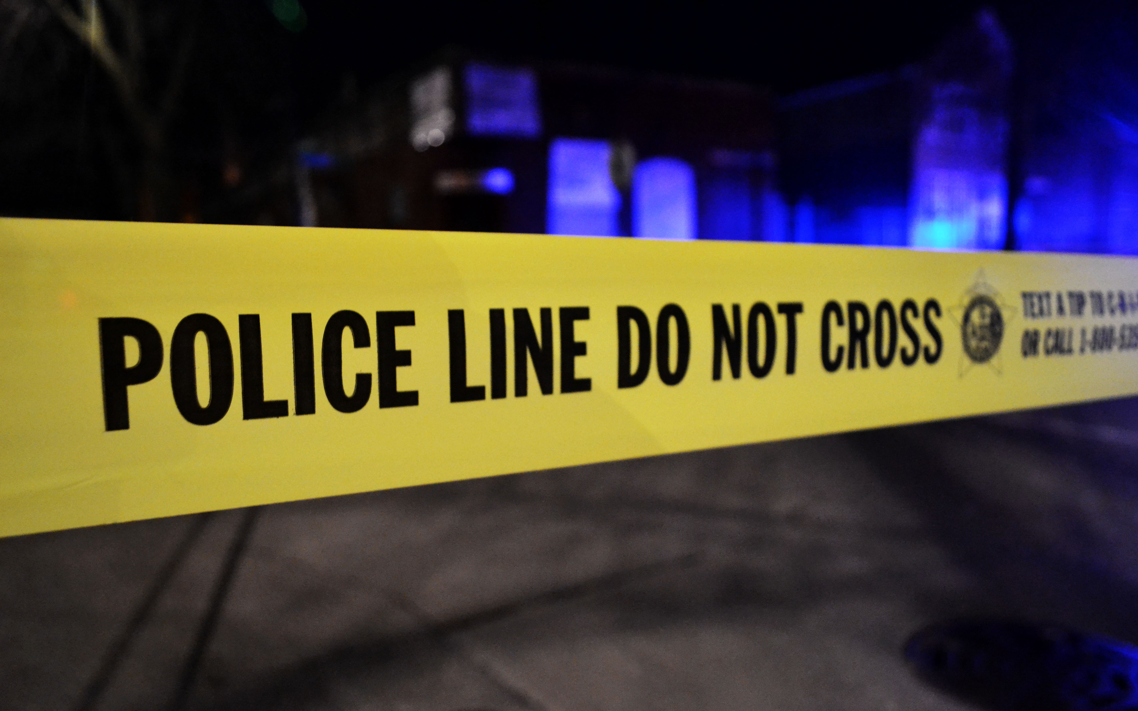 Man dies after being found shot in Washington Park