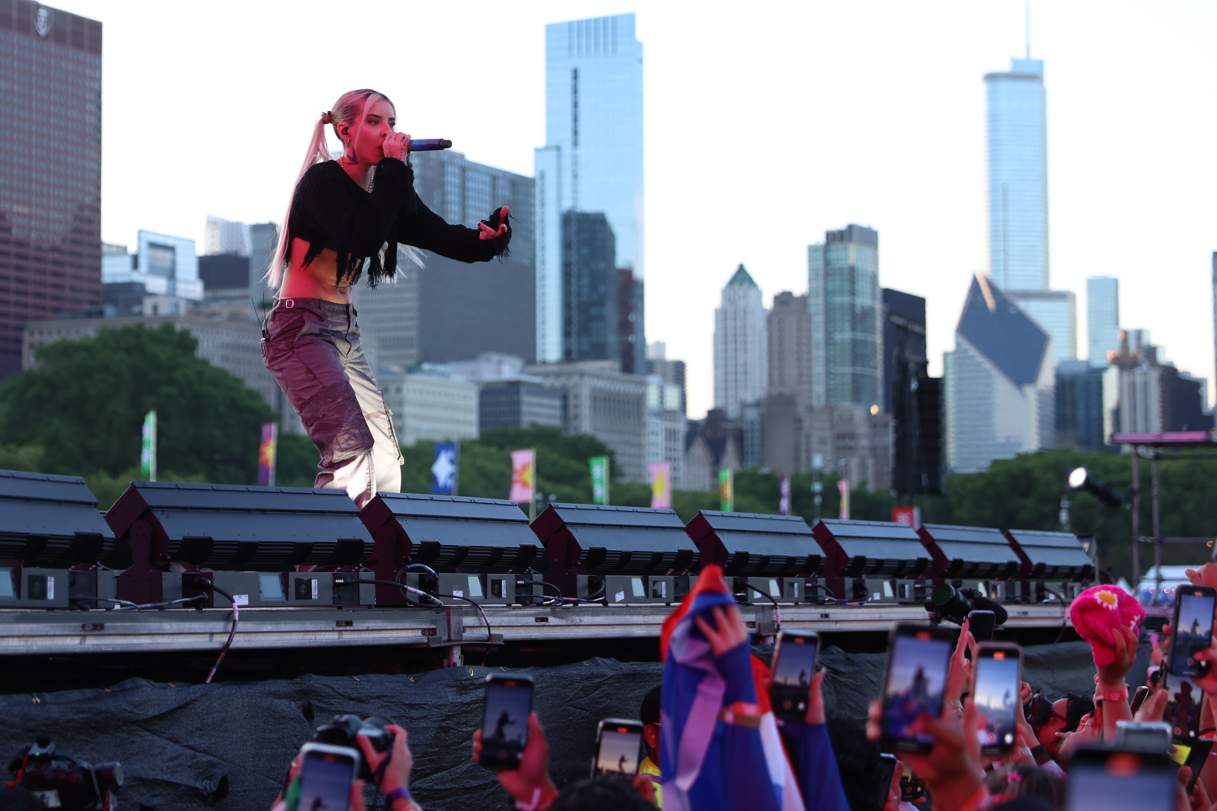 Young Miko's fans at Sueños ran hot and tepid during her second performance at the Chicago music festival - Vimarsana News