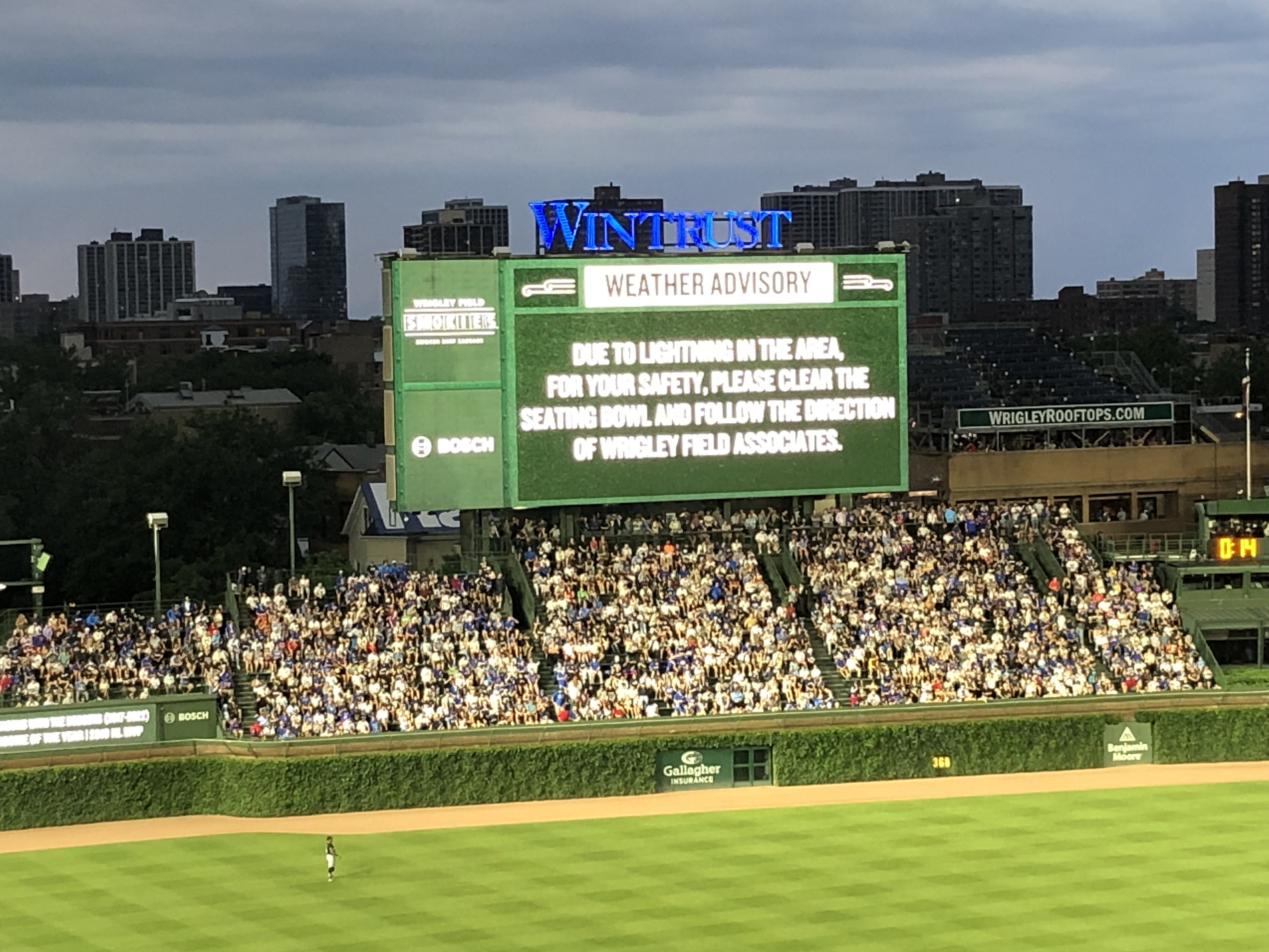 Delayed White Sox, Cubs to resume at 8:50 p.m. - Vimarsana News