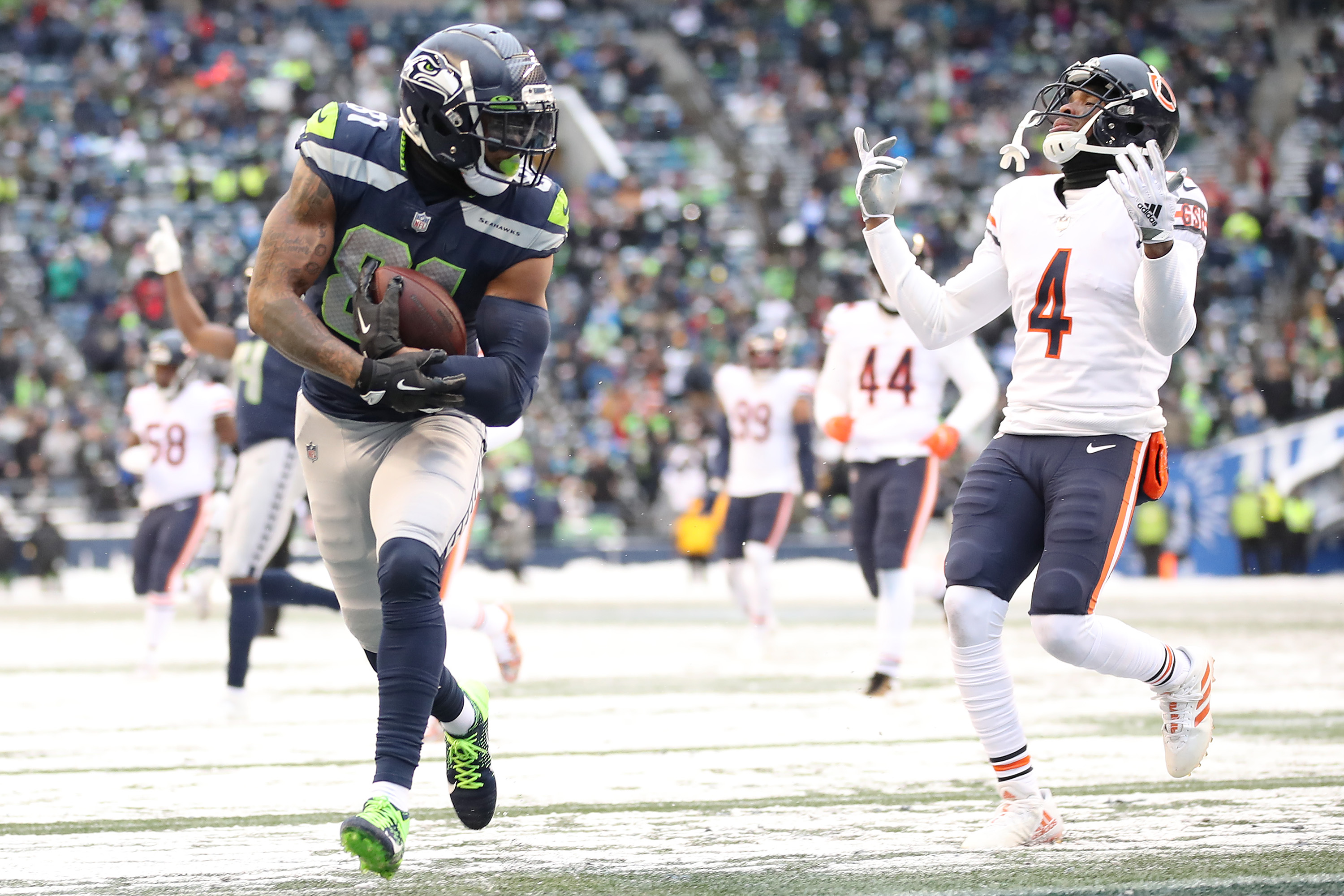 Bears agree to sign TE Gerald Everett to a two-year deal - Vimarsana News