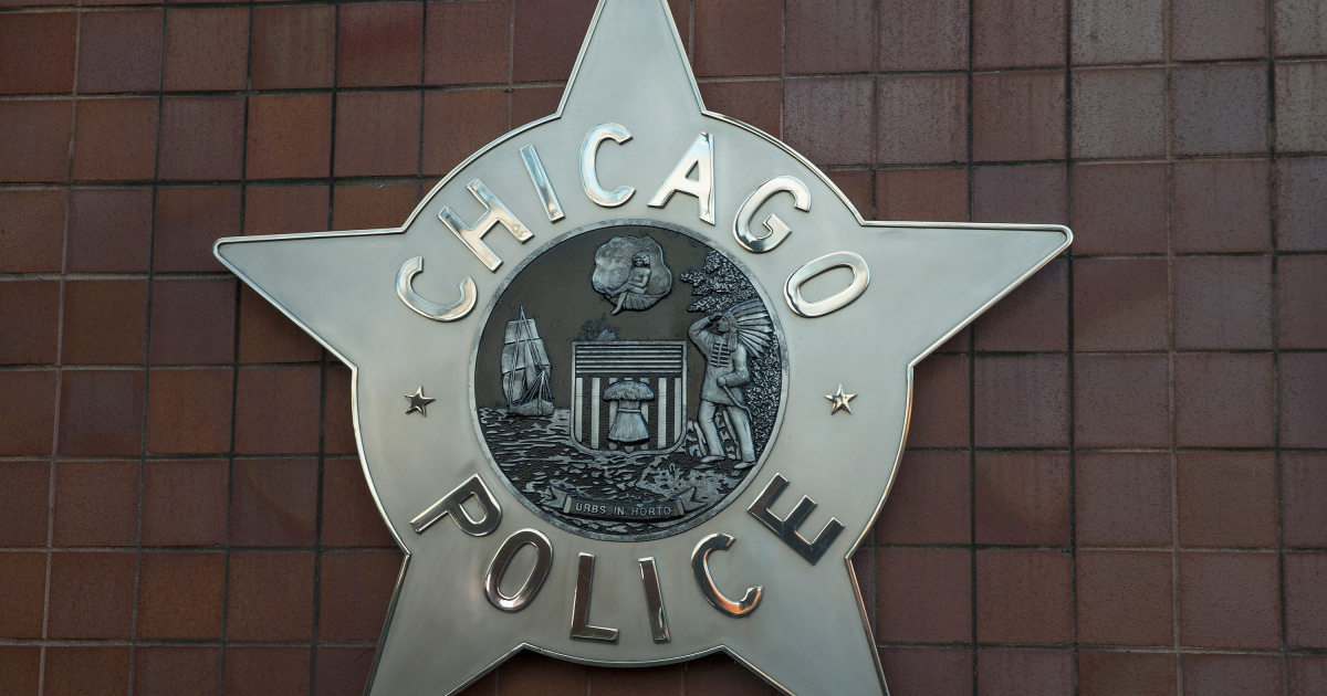 Chicago police officer charged with misconduct after allegedly groping woman in custody - Vimarsana News