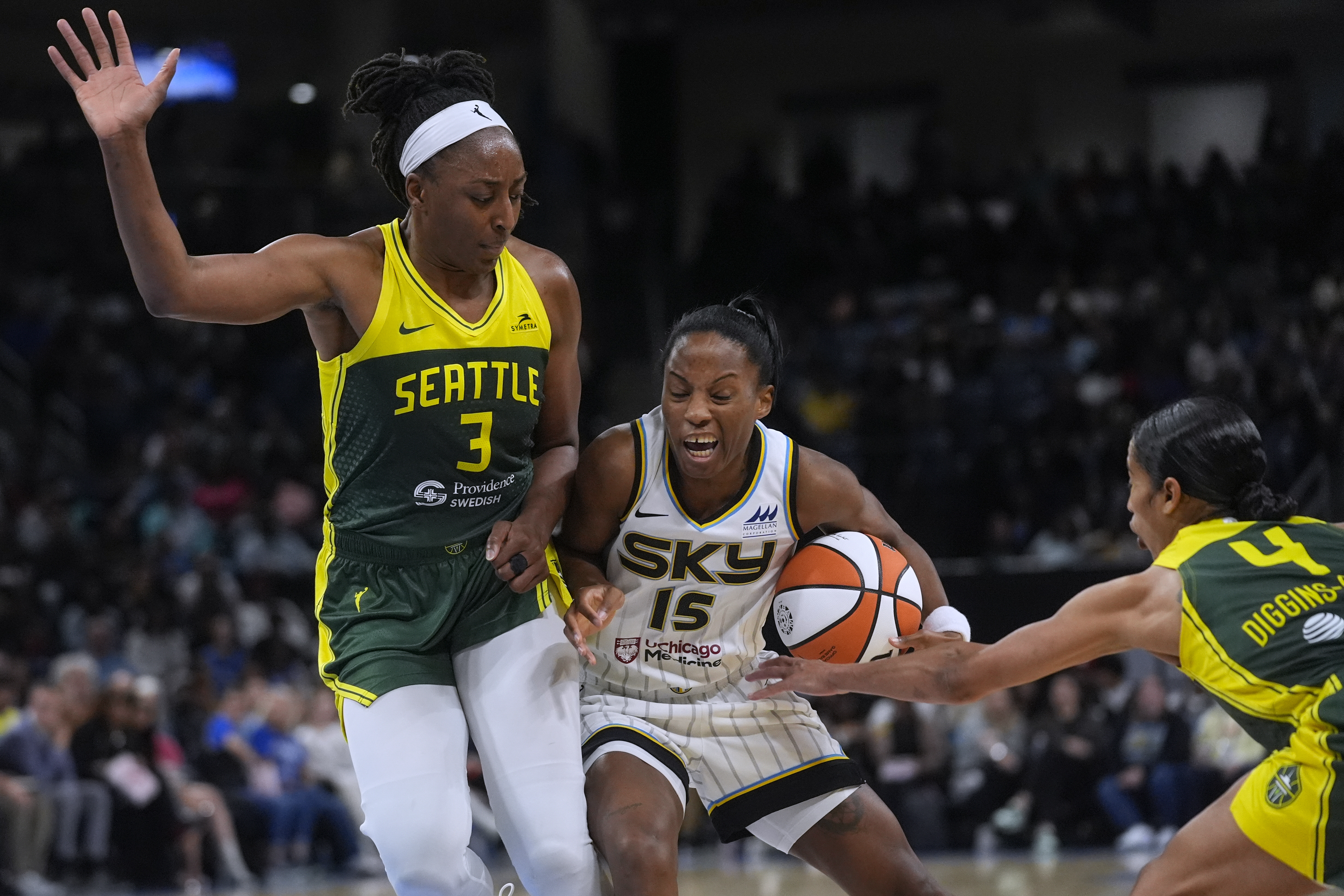 Too many Sky turnovers lead to 77-68 loss against the Storm - Vimarsana News