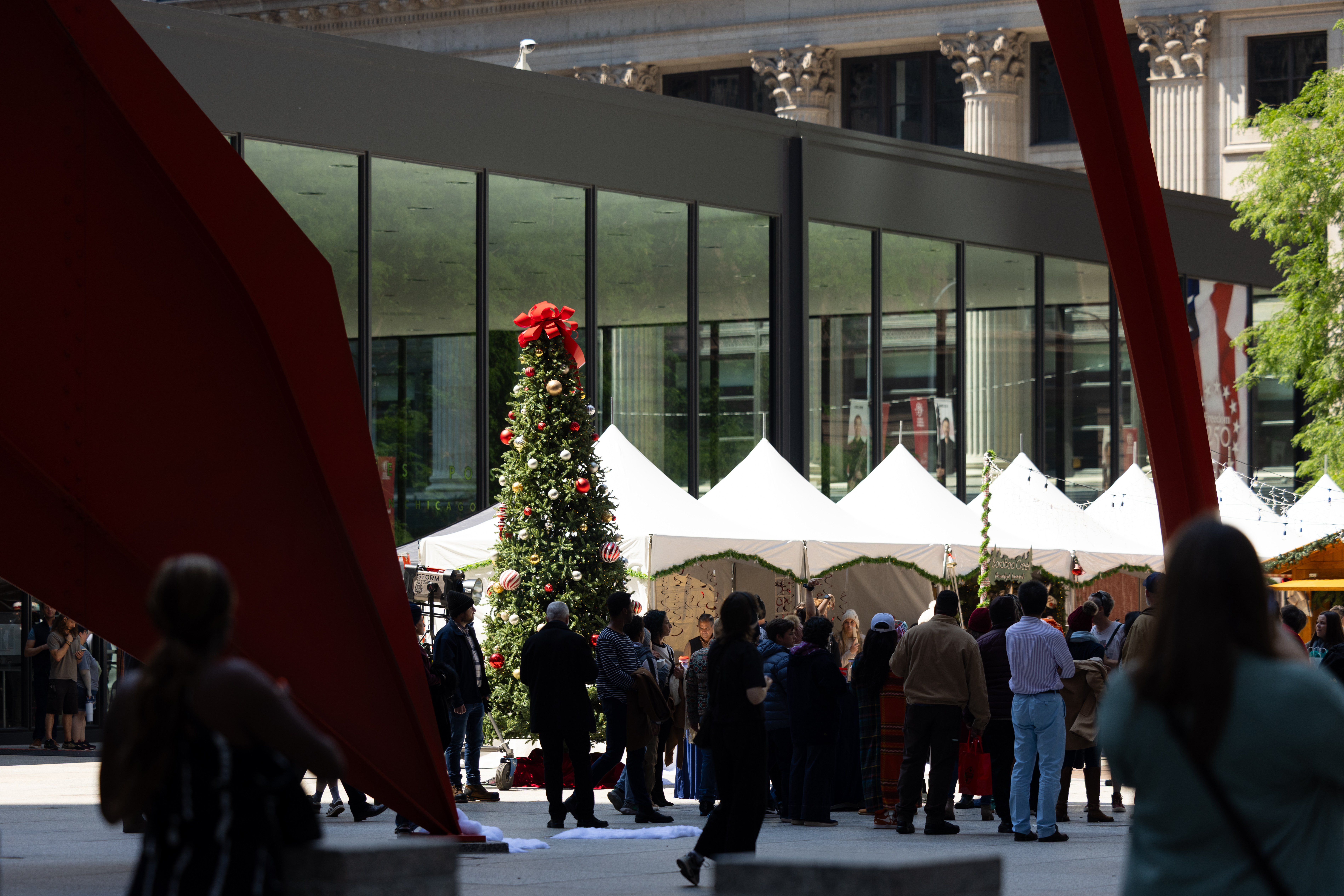 Christkindlmarket in July ? No , it just a Bears - themed Hallmark movie
