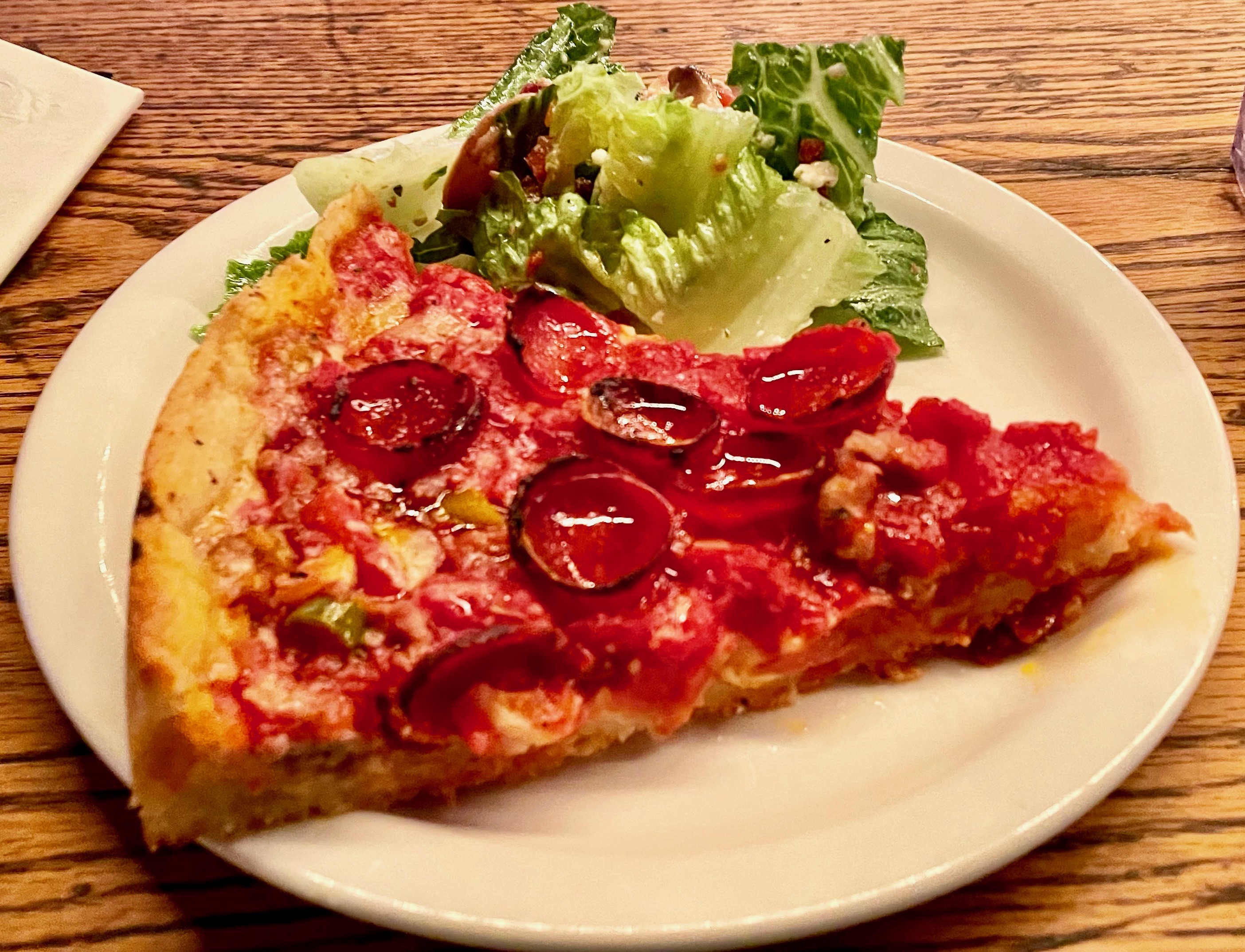 Is hot honey on pizza Chicago's new ketchup-on-hot-dogs moment? - Vimarsana News