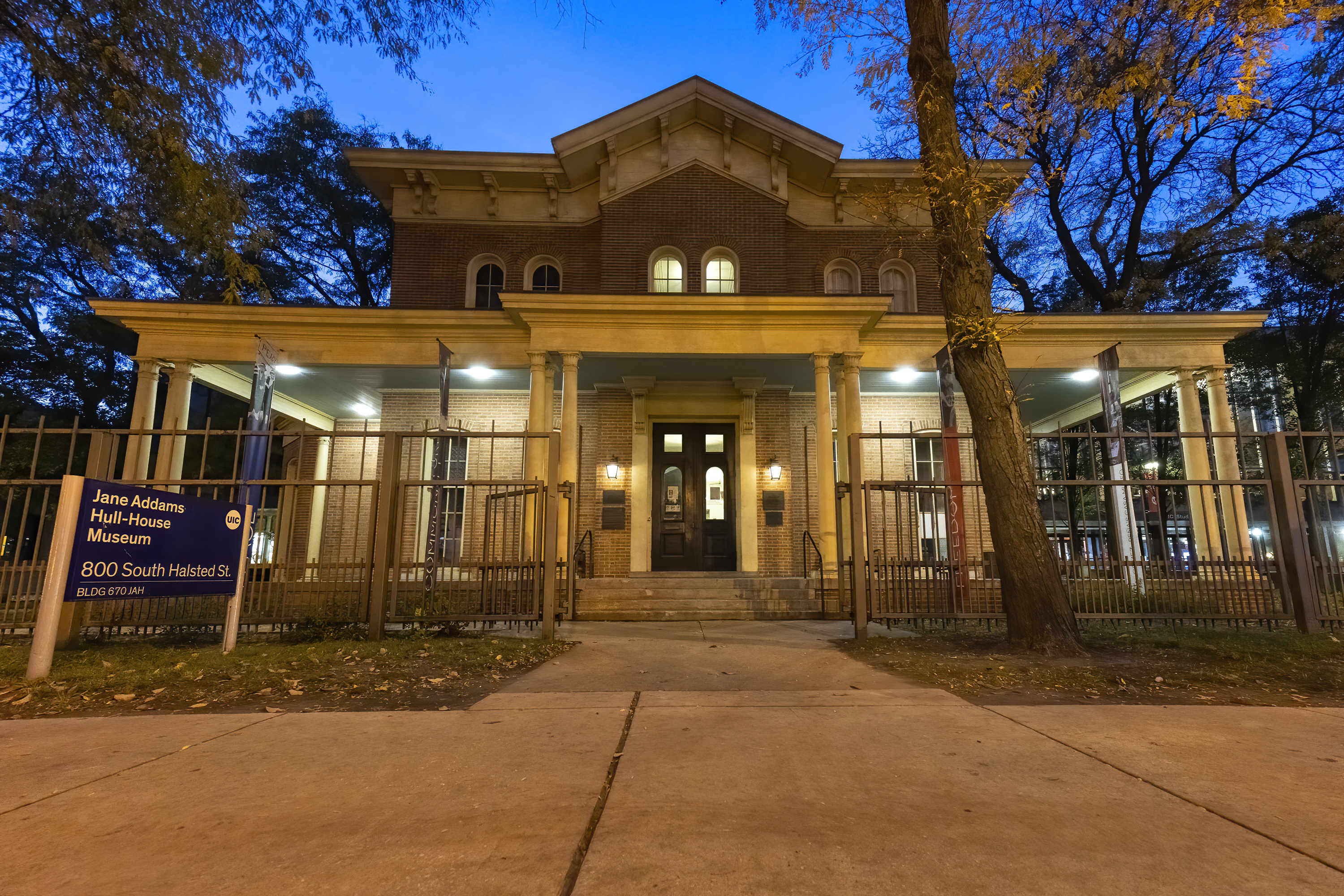 What Chicago ghost story or urban legend did you grow up with ? Here what you told us