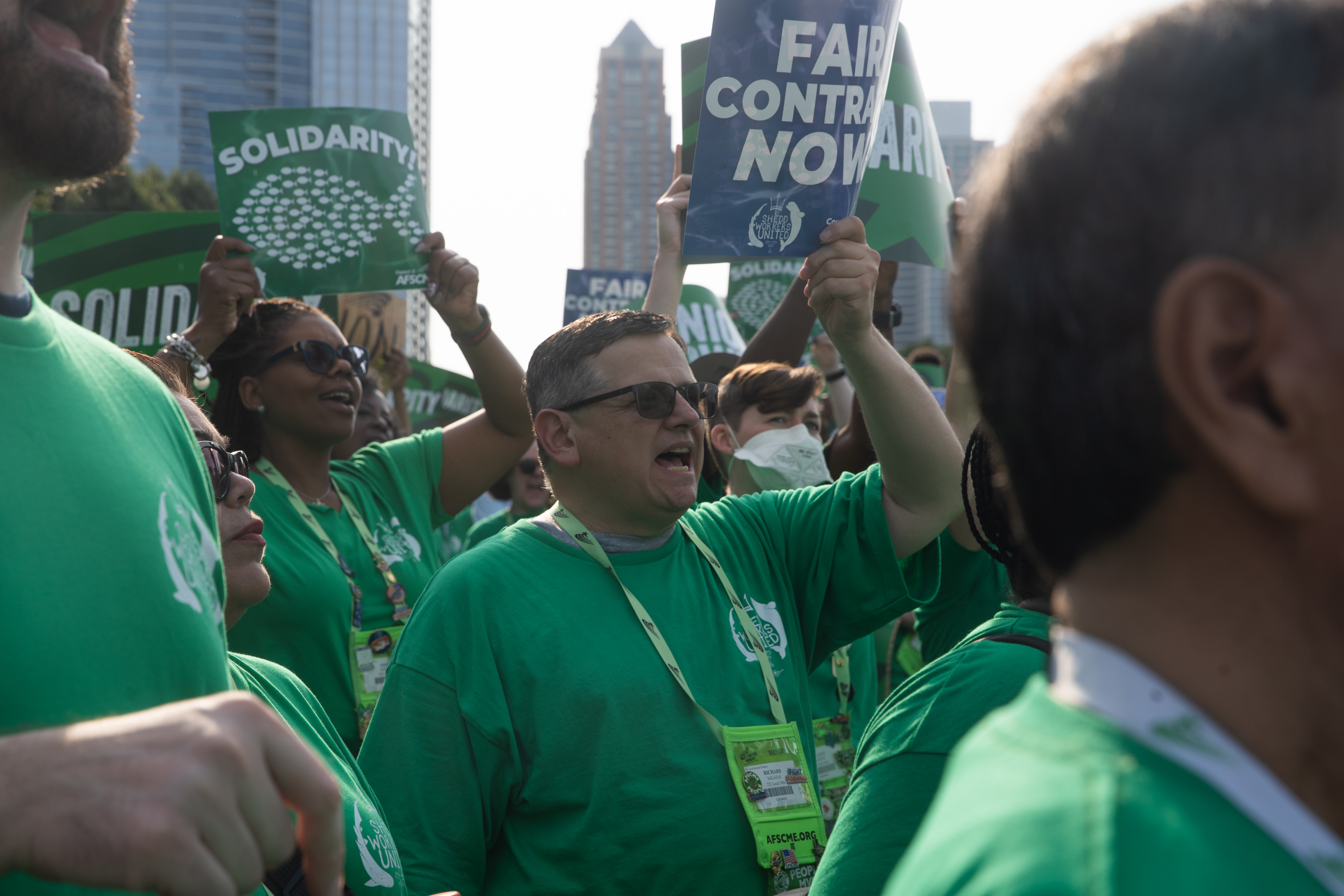 WBEZ Weekly News Recap : Crosstown brawl , Illinois State Fair winds down and more