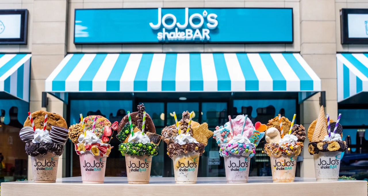 Diner best known for its 'over-the-top' milk shakes to open locations at North Ave. Beach and Navy Pier - Vimarsana News