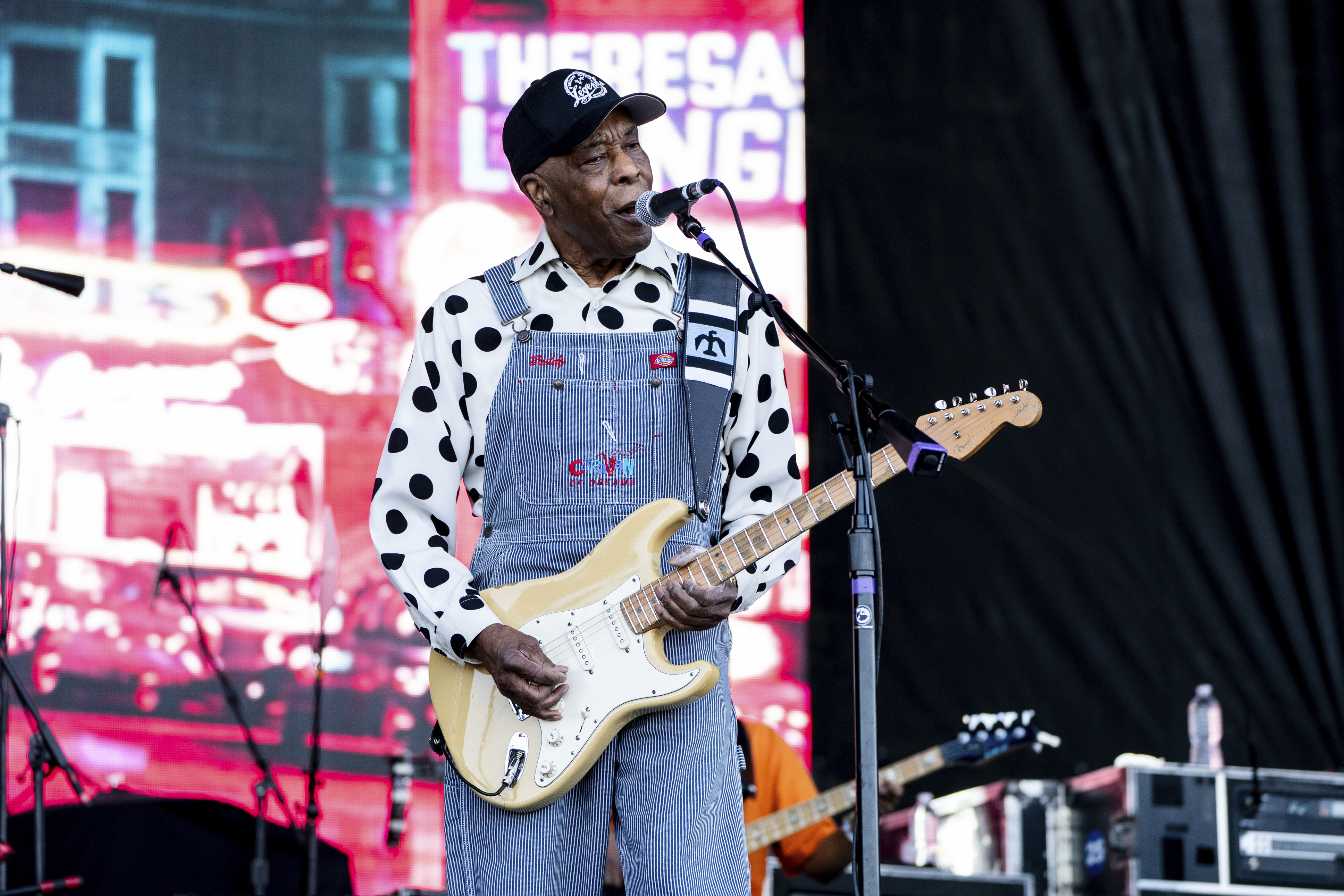 Why Buddy Guy is retiring from the road: 'Cheating people' isn't his way - Vimarsana News