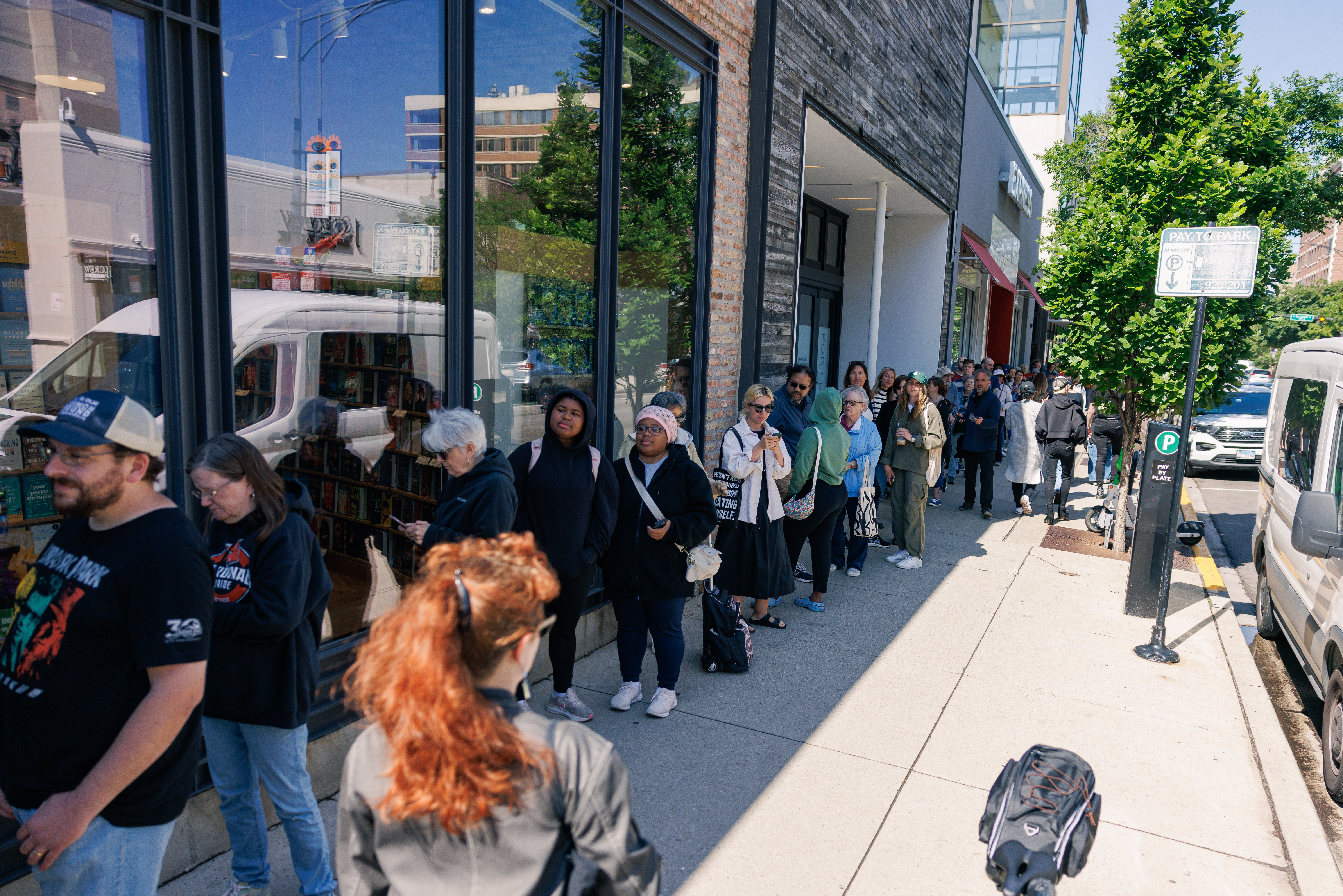 Barnes & Noble opens Lincoln Park location after former site shuttered - Vimarsana News