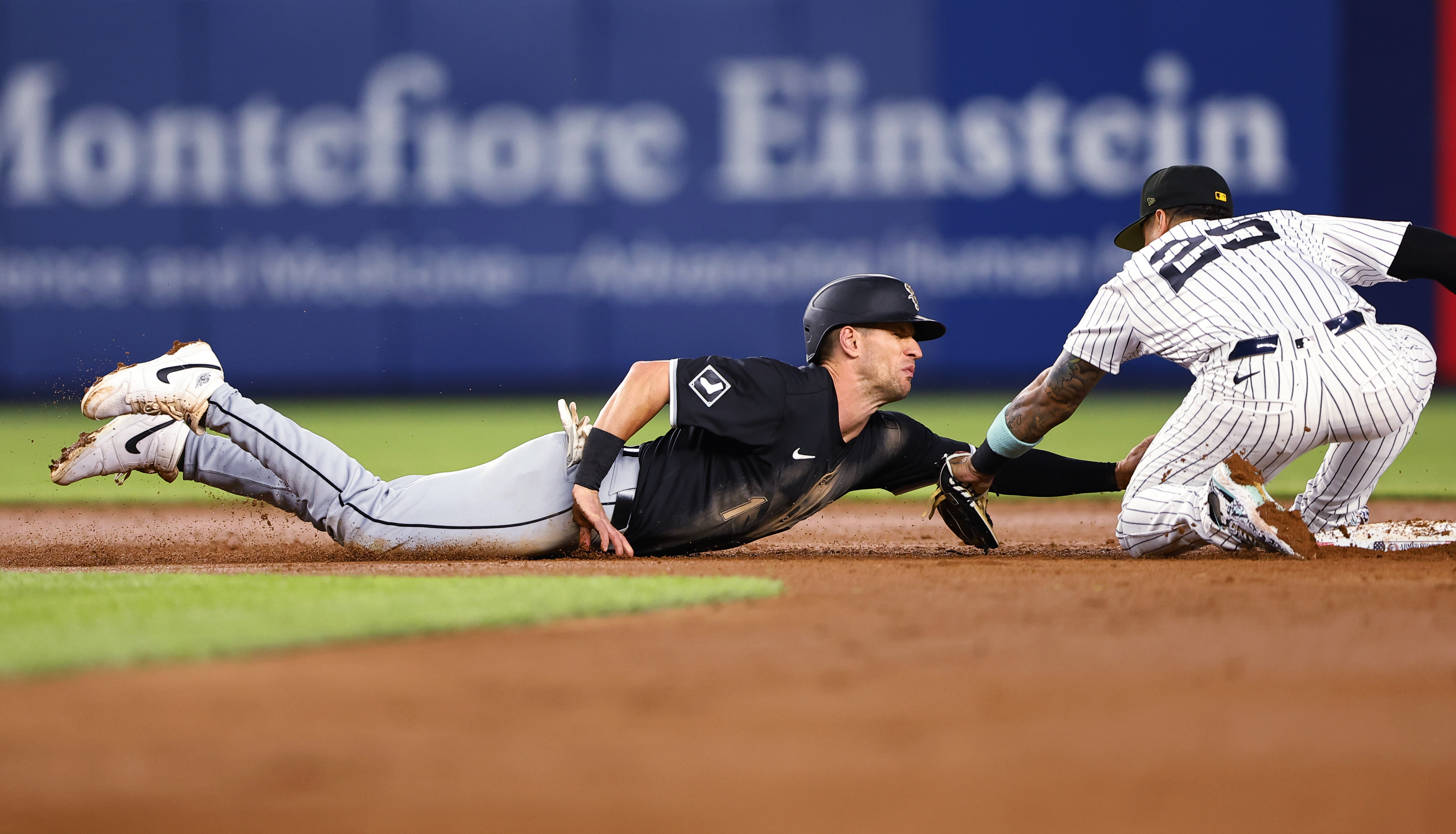 White Sox run into trouble in series-opening loss to Yankees - Vimarsana News